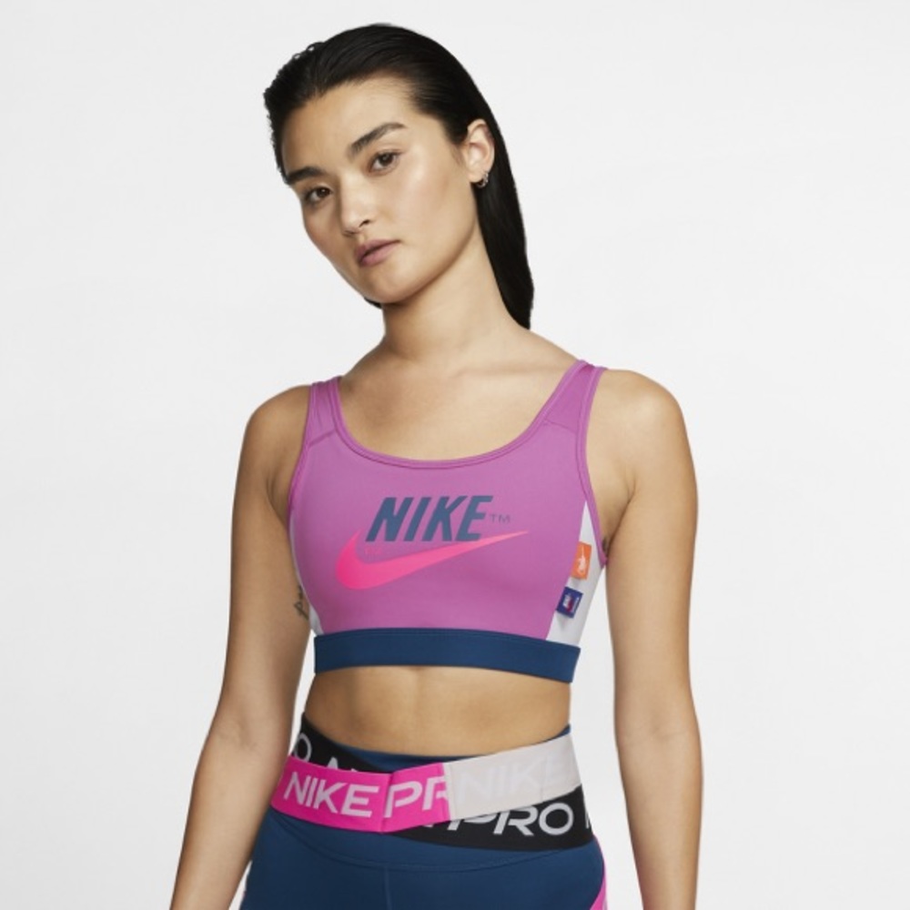 NWT Nike Swoosh Icon Clash Women's Sports Bra S